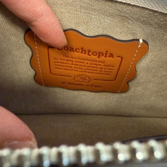 Coach Coachtopia Crème Cream wavy dinky Leather Shoulder Bag turnlock - Picture 4 of 7